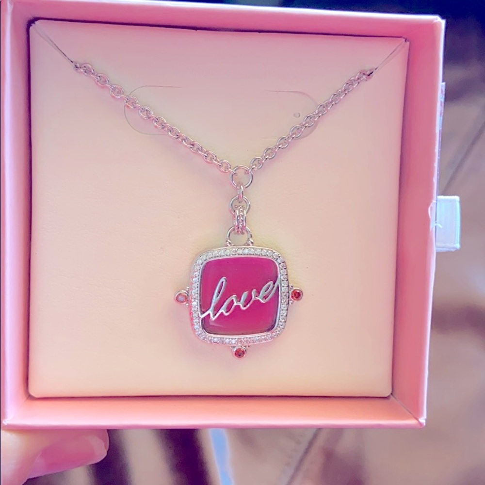 Bomb Party Bella Amore necklace